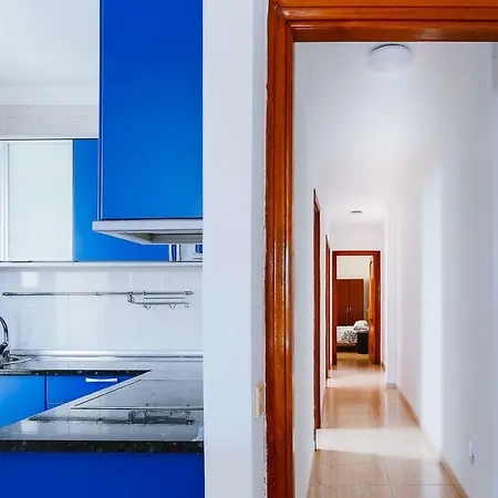 Amplia Apartamento Con 3 Dormitorio, Ascensor Y Garaje * Vecindario (Gran Canaria)