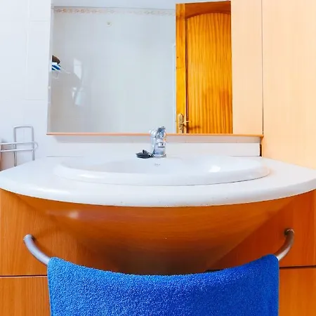 Amplia Apartamento Con 3 Dormitorio, Ascensor Y Garaje Lägenhet *